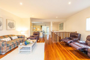 15 Moorooba Crescent fantastic pet friendly property